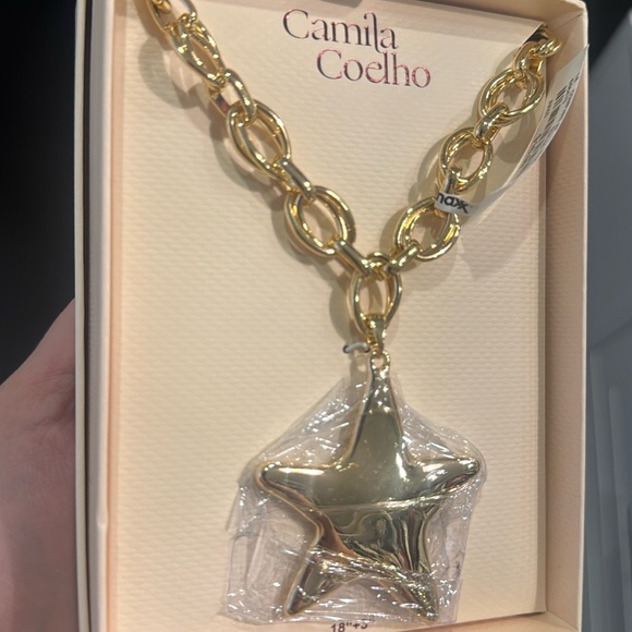NWT Camila Coelho Gorgeous Star Medallion Necklace TikTok Viral 18 inches - Picture 3 of 5